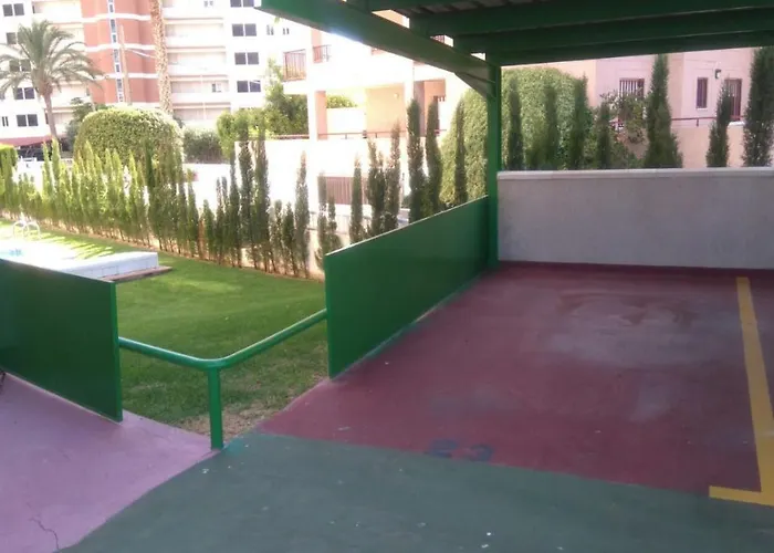 Apart. En A 150m. De La Playa *